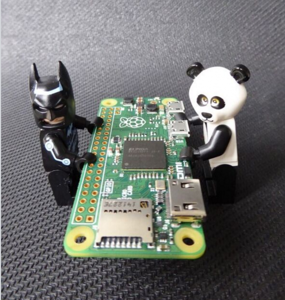 Fichier:Raspberry Pi zero.png